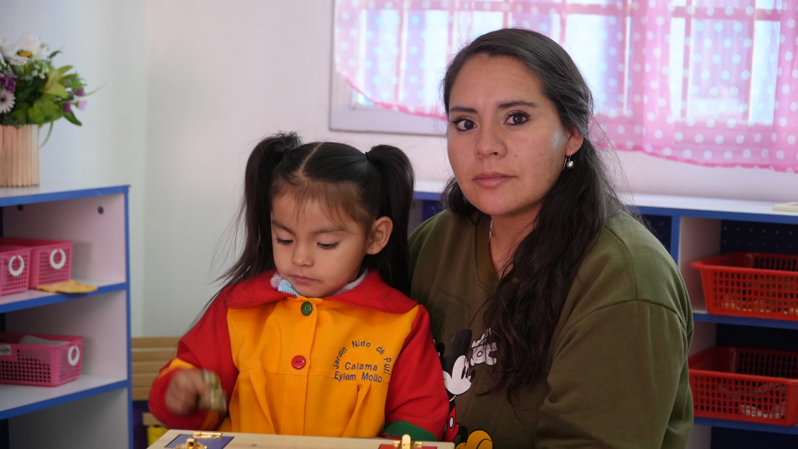 Daniela Bravo y Eylen, su hija.