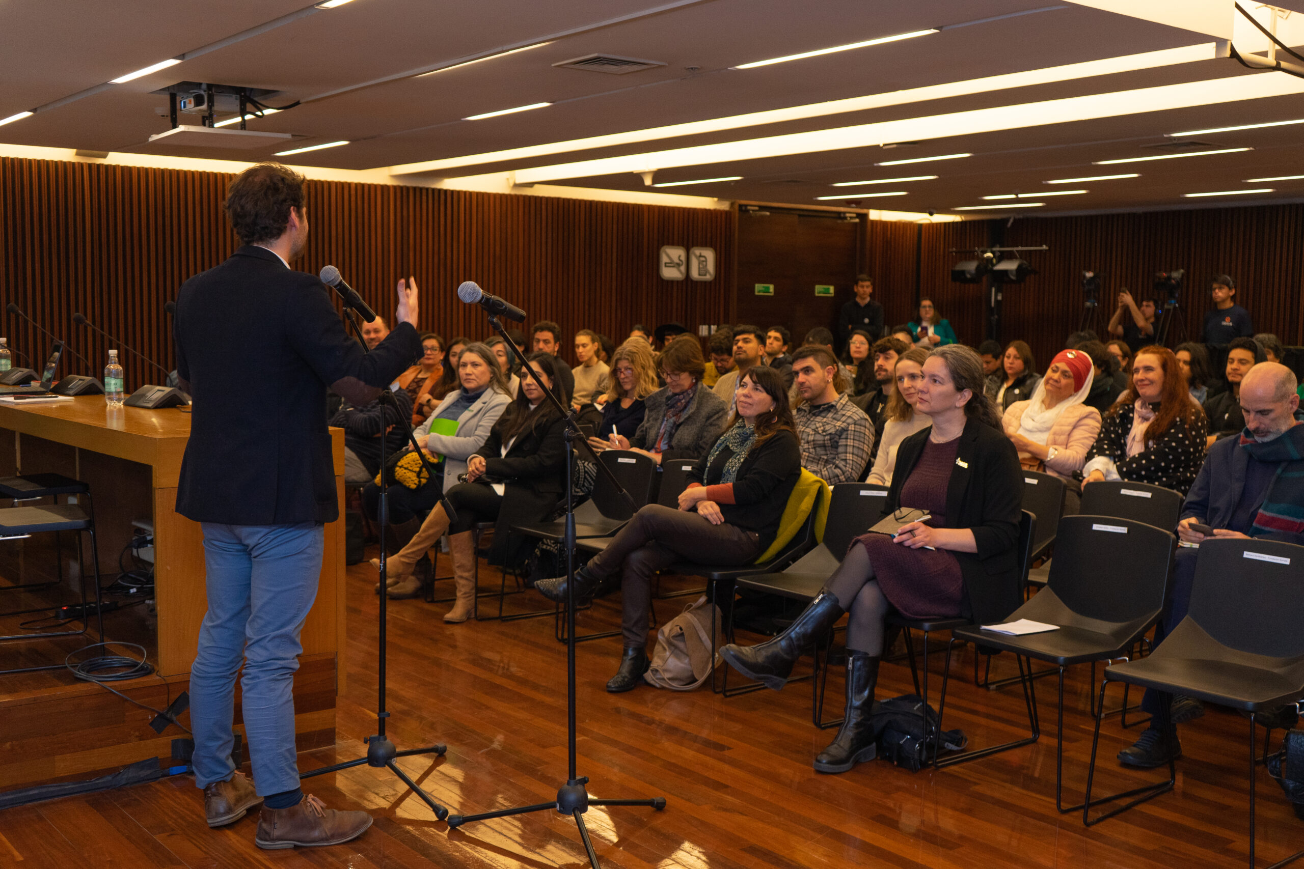 Seminario de Súmate sobre exclusión educativa en el GAM