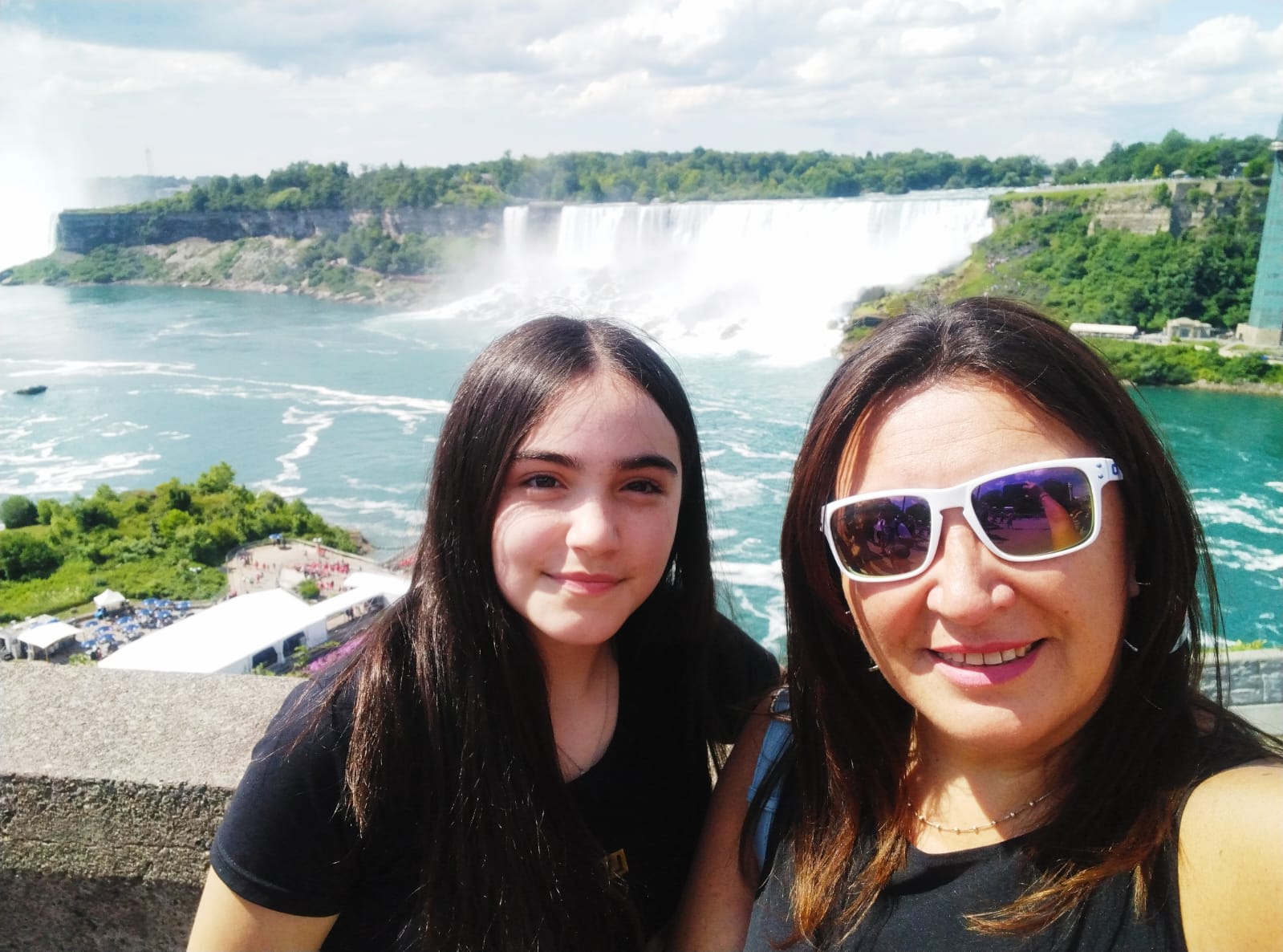 Leticia y su hija, Josefa