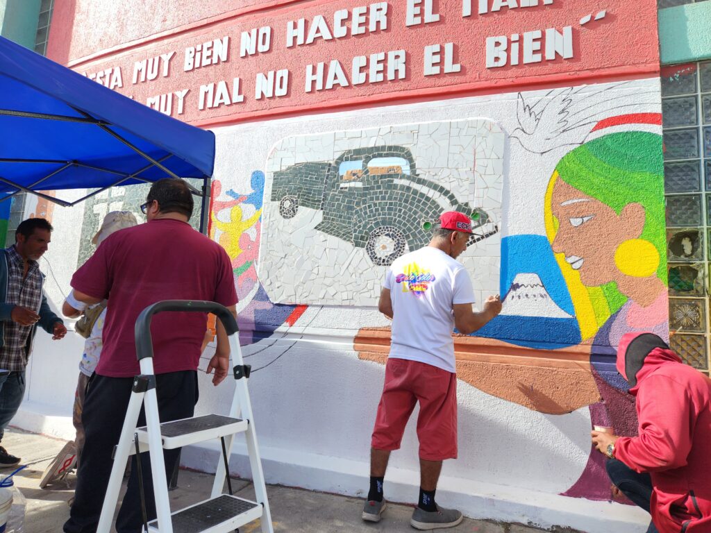 80 murales para celebrar 80 años